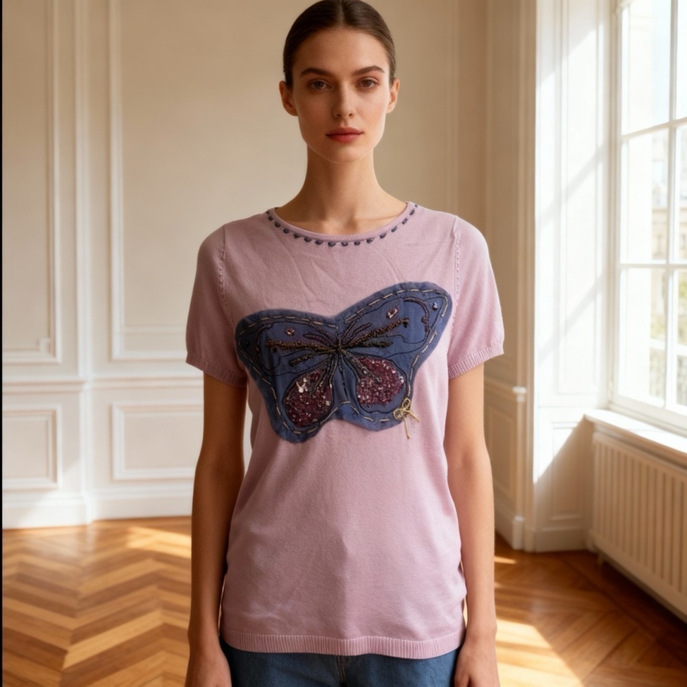 Vintage multimedia embroidered Pink and Blue Fitted Embellished Tee